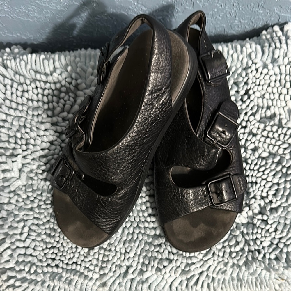 Women's Black Leather Sandals
